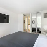 New Luxury Apartment Weho Boys Town Med